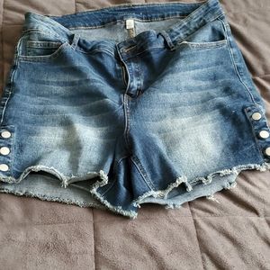 Super Stretch Jean shorts